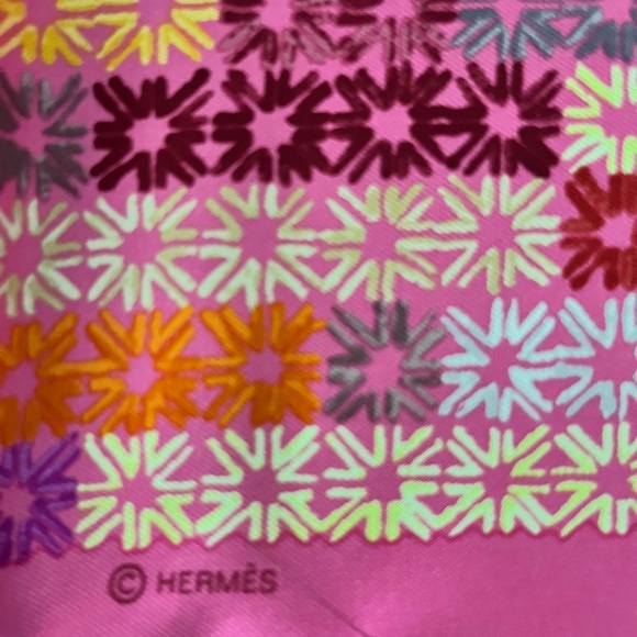 RARE Hermes Silk 90 China Limited Edition ‘Rhythm of China’ by Ding Yi. - Picture 3 of 6